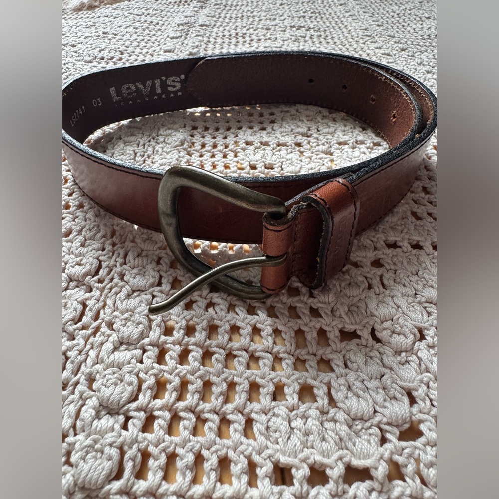 Levi's Brown Leather Belt with Brass Buckle Mens